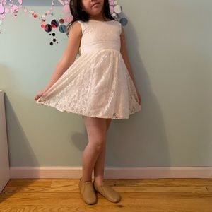 Girls White Lace special occasion dress (size 8)